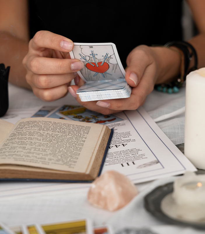 Kinds of Tarot and Astrology Services